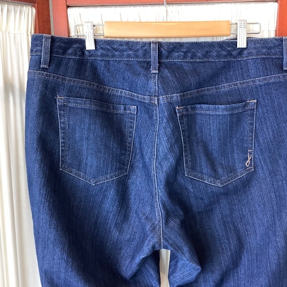 Jones New York Jeans Women's City Cuffed Capri Blue Denim With Stretch Size 16W - Picture 5 of 8
